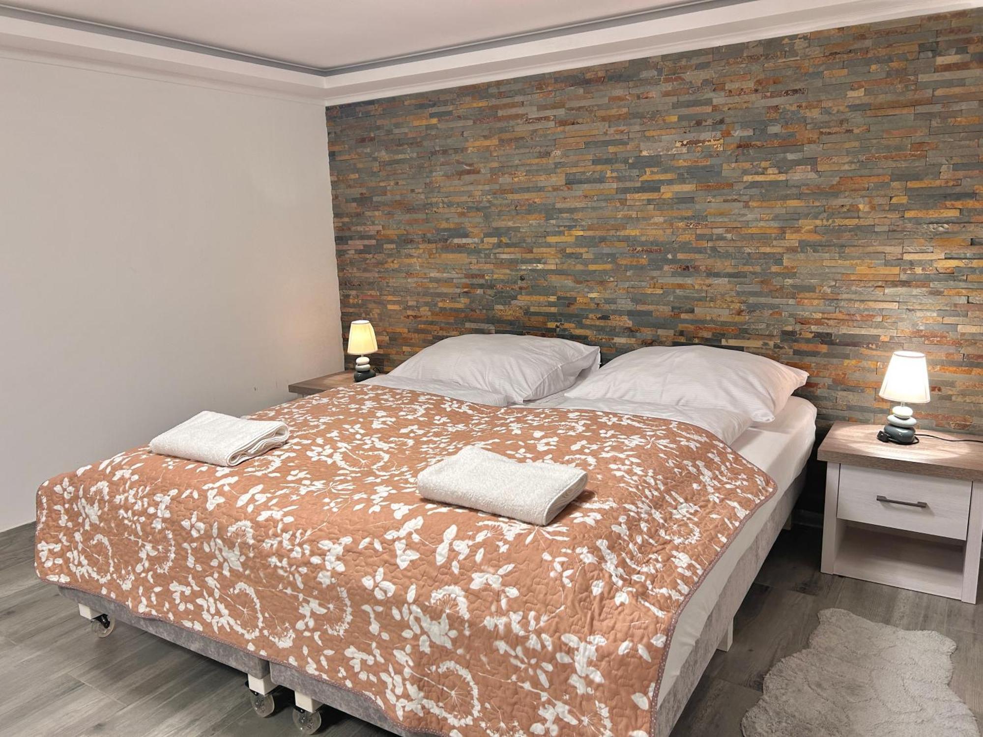 Apartamenty Neksø エクステリア 写真